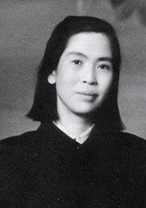 丰汇投资 1979年，贺子珍到中南海参观，来到毛主席卧室后，突然哭出了声音